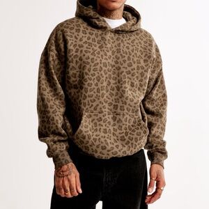 Abercrombie & Fitch Men’s Essential Pullover Hoodie